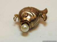 9ct Gold Hollow Charm-Fish with Pearl