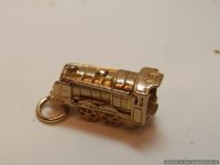 9ct Gold Solid 2 Part Charm- Steam Engine